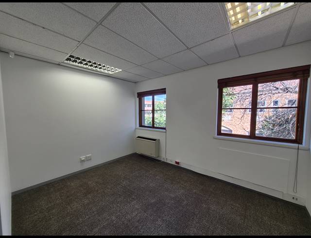 385M² OFFICE TO LET IN SANDTON CENTRAL